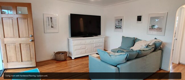 Foto del edificio - 6220 Stanley Ave