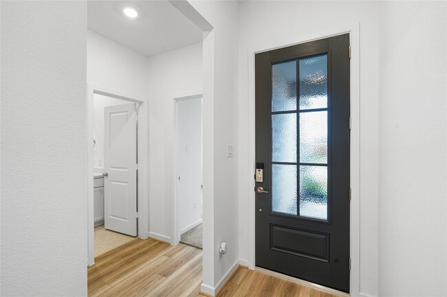 Building Photo - 9175 Ivy Manor Ct