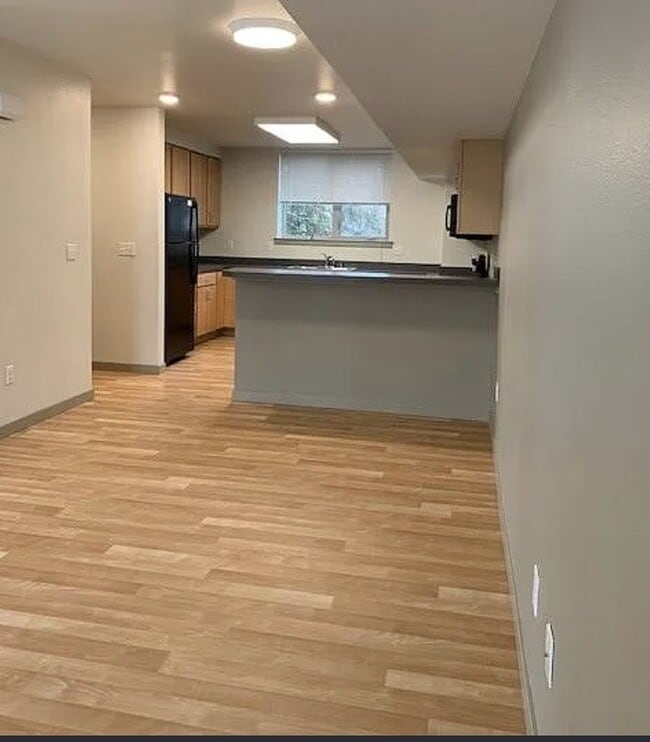 Building Photo - 2720 Coho Way