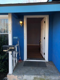 Building Photo - 657 B St