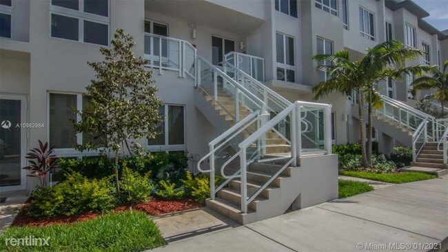 Foto del edificio - 10260 NW 63rd Terrace