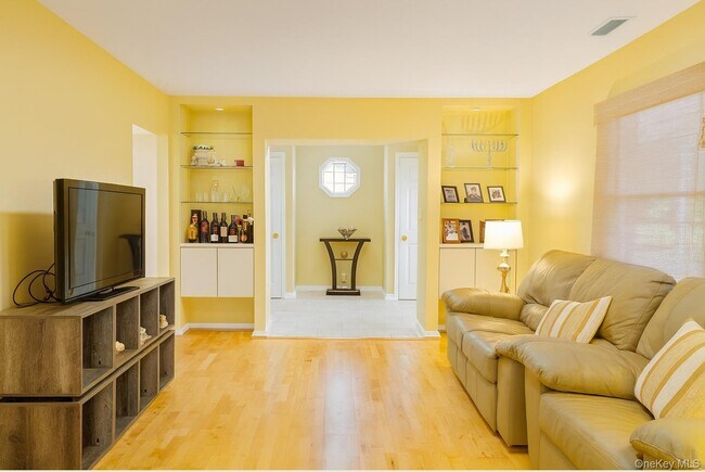 Foto del edificio - 2053 Wilson Ln