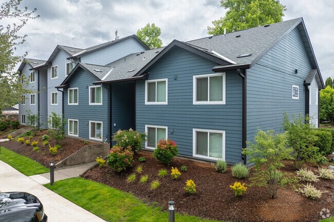 Exterior - Amberwood Apartments