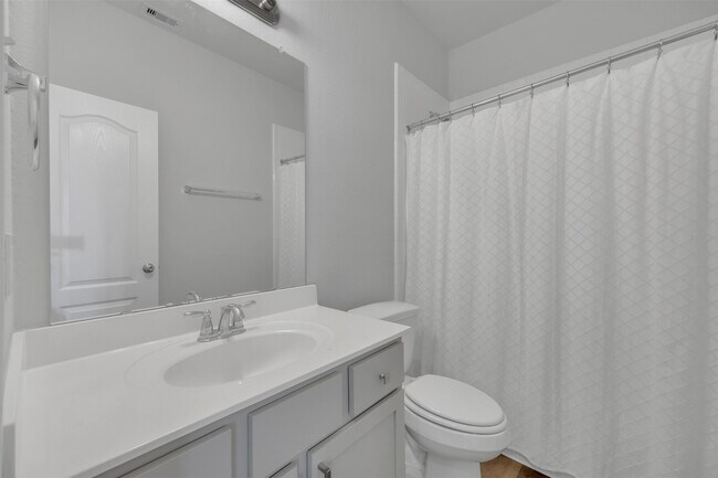 Foto del edificio - 22642 Rosebush Hl Rd