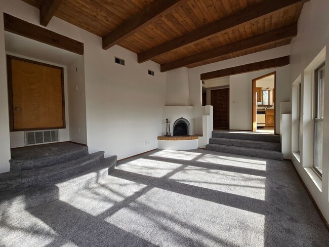 Building Photo - 157 Calle Don Jose