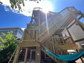 Building Photo - 7 Jay St