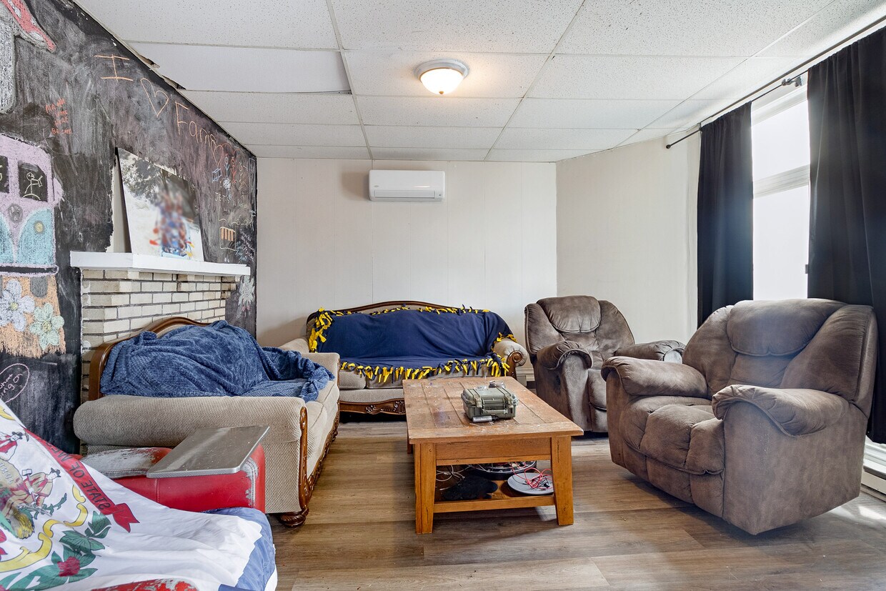 Foto principal - 385 Forest Ave