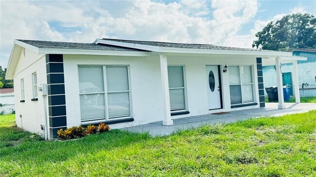 Building Photo - 7017 S Sandhurst Dr
