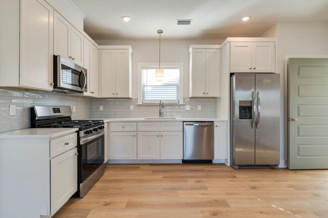 Building Photo - 4081 Ivy Green Trl Building Photo - 4081 Ivy Green Trl