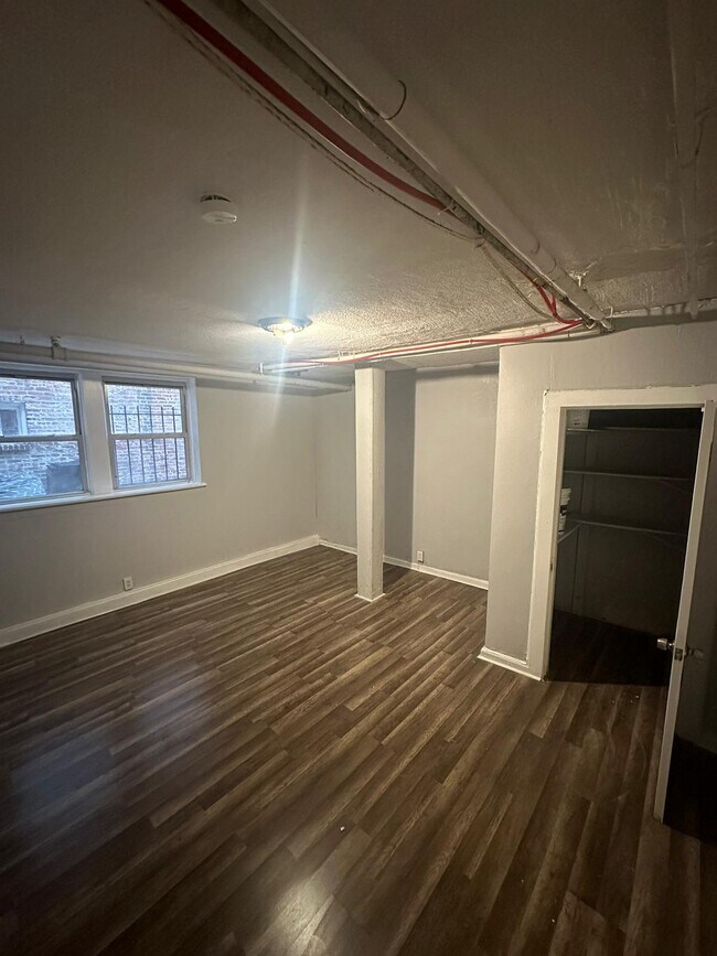 129 Scofield St Unit 13, Newark, NJ 07106 Apartments in Newark, NJ