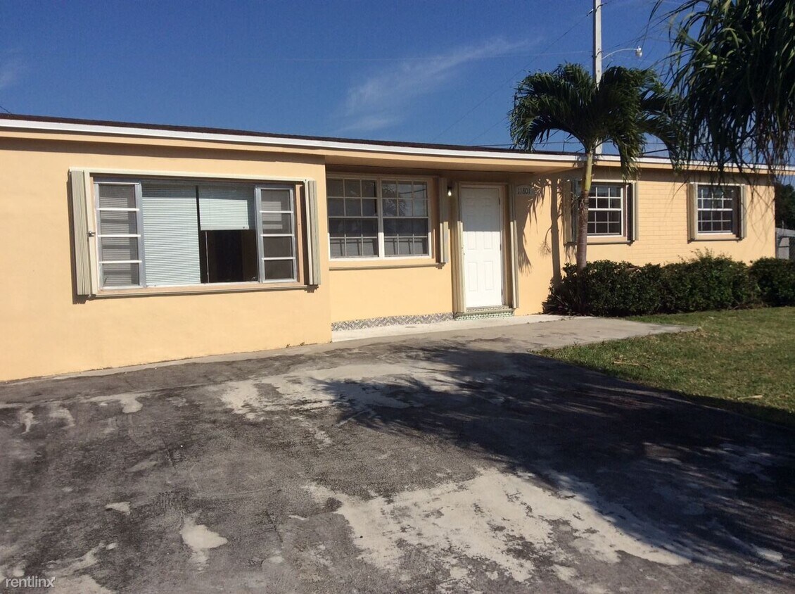 3 br, 1 bath House 11801 SW 223rd Street House Rental in Goulds, FL