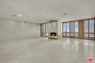 Building Photo - 1333 S Beverly Glen Blvd