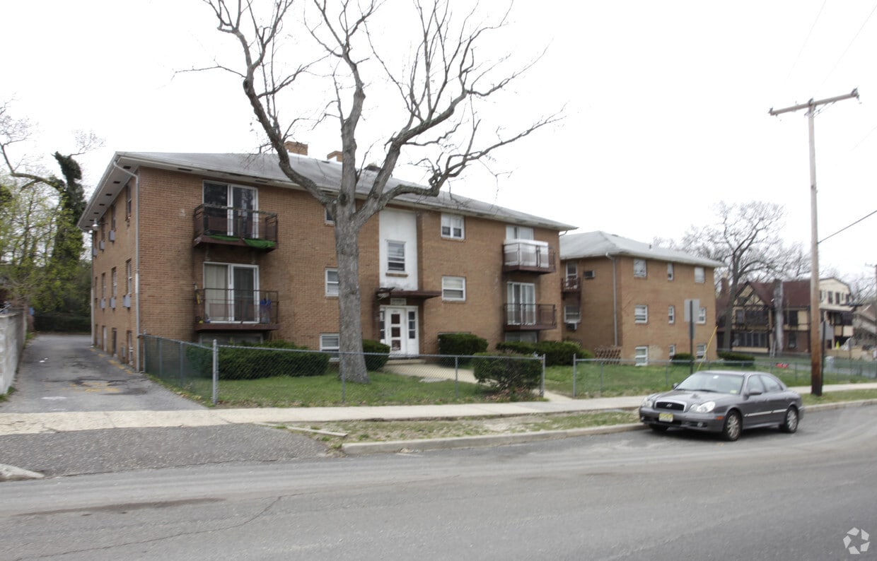 Primary Photo - Tal Torah Dorm