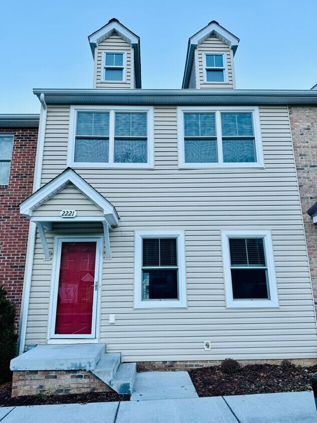 2221 Deyerle Ave, Harrisonburg, VA 22801 House Rental in Harrisonburg