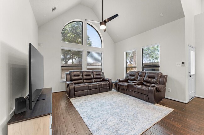 Building Photo - 17805 Arapaho Hill Ln