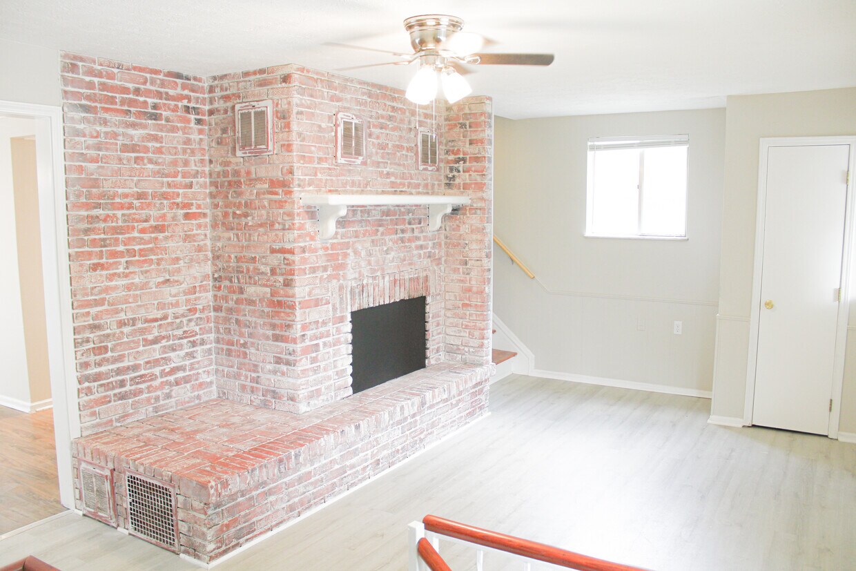 Primary Photo - 19 Kratochwill St