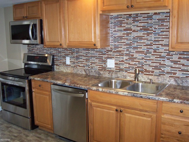 Building Photo - 3 br, 2 bath House - 2773 17th Ave N