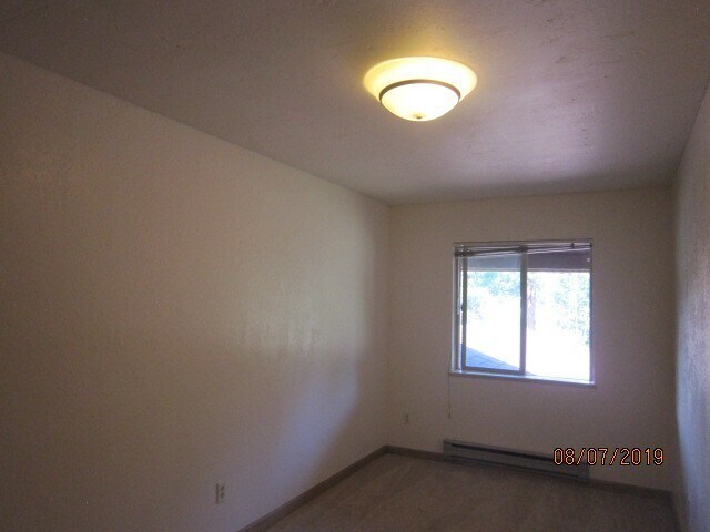 Building Photo - Duplex unit across from Lake Pagosa