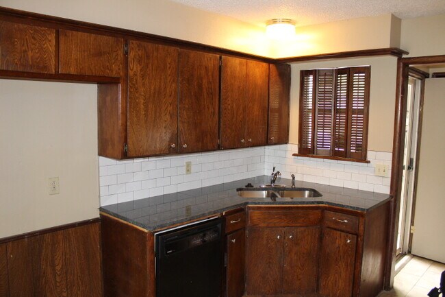 Foto del edificio - 7520 NW 28th St