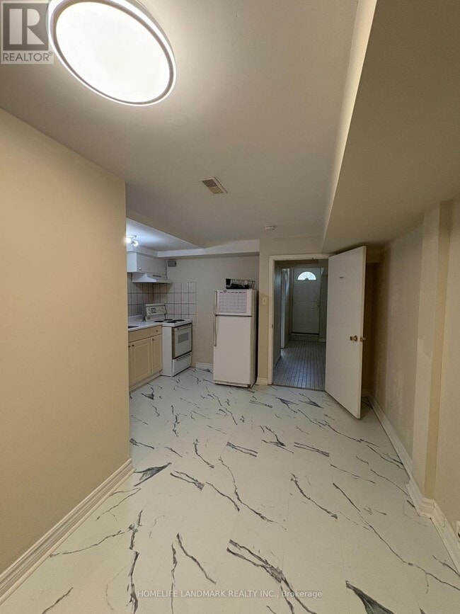 Building Photo - 62 Cresthaven Dr