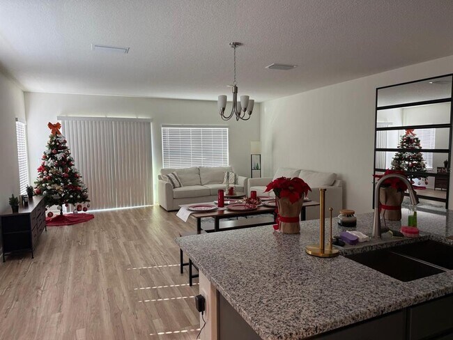 Foto del edificio - 9348 Westside Hls Dr