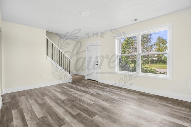 Foto del edificio - 453 S Laurel Rd