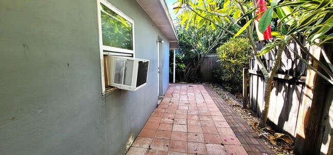 Foto del edificio - 721 Greene Ave