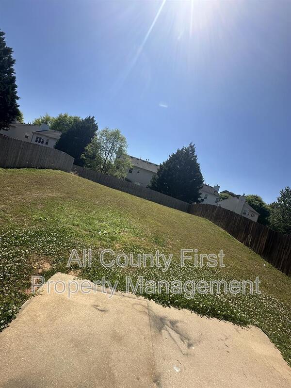 Foto del edificio - 2274 Silver Maple Cir