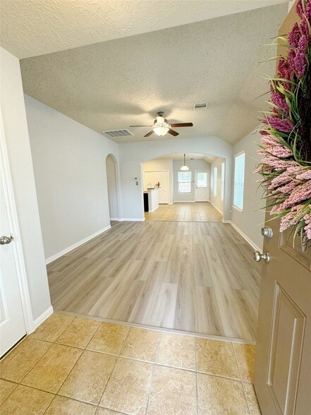 Foto del edificio - 2146 Tandy Park Way