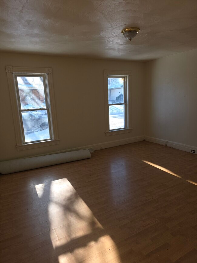 Foto del edificio - 934 W 11th St