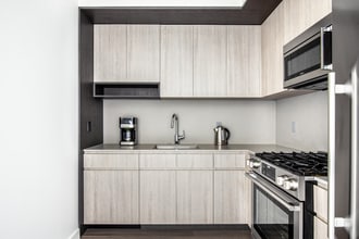 Building Photo - 1231 S Indiana Ave