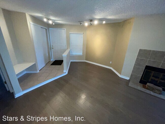 Building Photo - 2 br, 2 bath House - 1226 S. Monaco Parkwa...