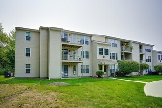 Building Photo - 11 Thoreau Ct