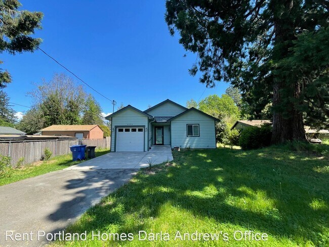 Foto del edificio - 2 br, 1 bath House - 9904 SE Bell Avenue
