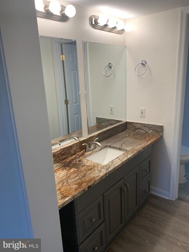 Foto del edificio - 7025 Lanes Corner Rd