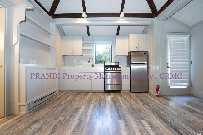 Building Photo - "Charming Studio Retreat in San Rafael – C...