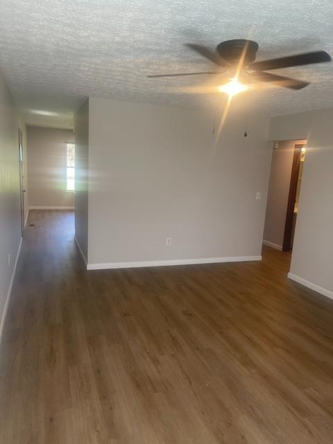 Foto del edificio - 3838 Petzinger Rd