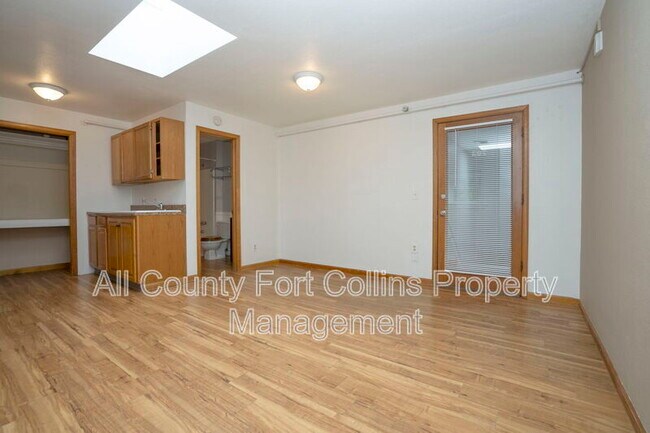 Foto del edificio - 348 N Jefferson Ave