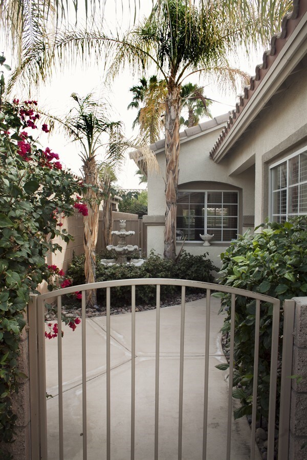 Building Photo - Wonderful 4/3 home on a Quiet Cul-de-Sac