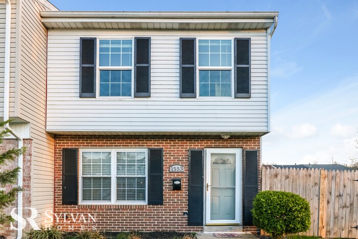 Primary Photo - Charming 3BR Townhome in Edgewood!