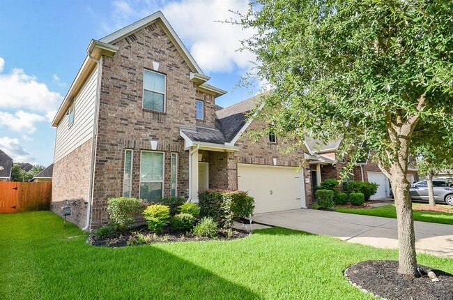 Building Photo - 5610 White Camelia Ct