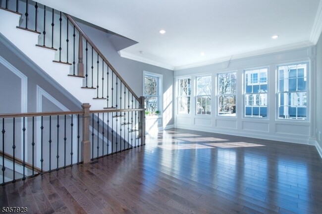 Building Photo - 112 Cacciola Pl