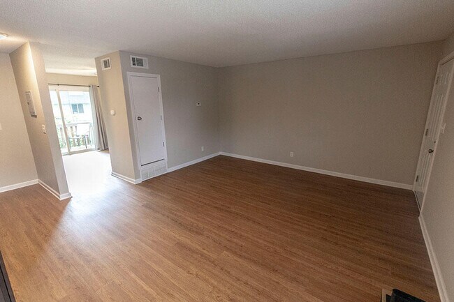 Foto del edificio - 105 N Garth Ave