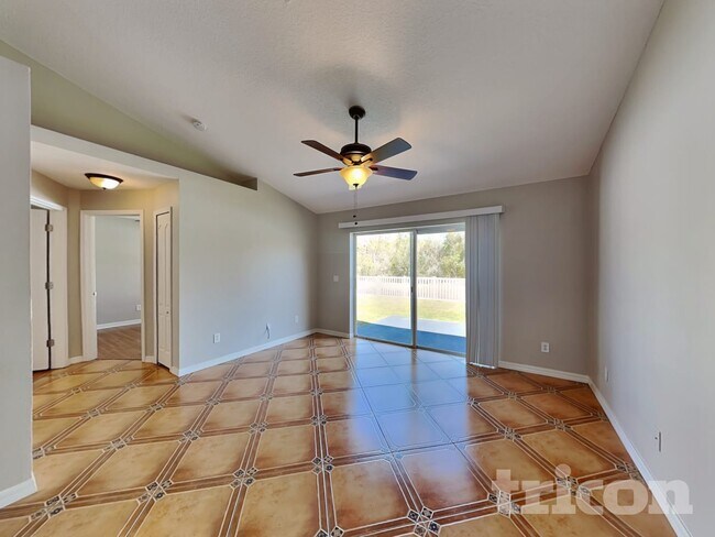 Foto del edificio - 30843 Birdhouse Dr