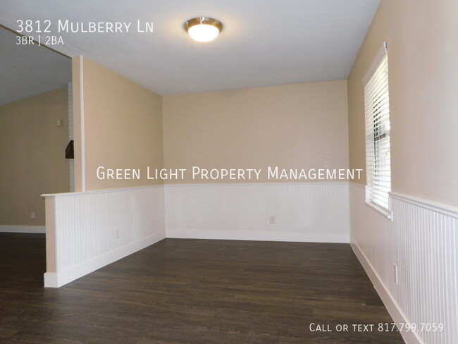 Foto del edificio - 3812 Mulberry Ln