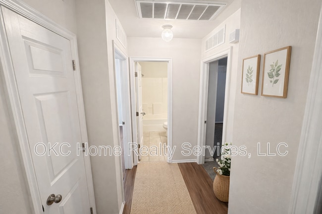 Foto del edificio - 2424 NW 161st St