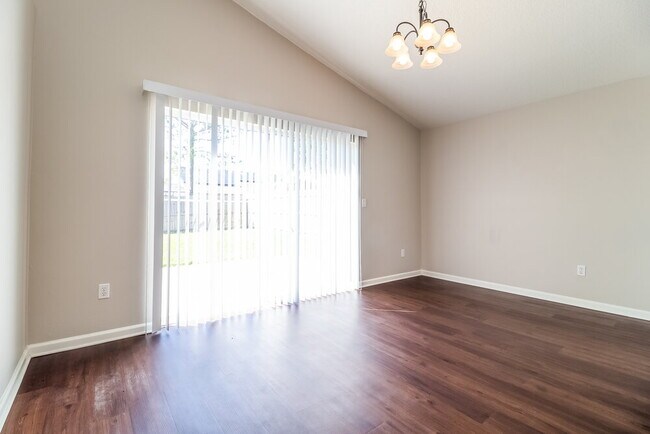 Foto del edificio - 2856 Snowy Owl Ct