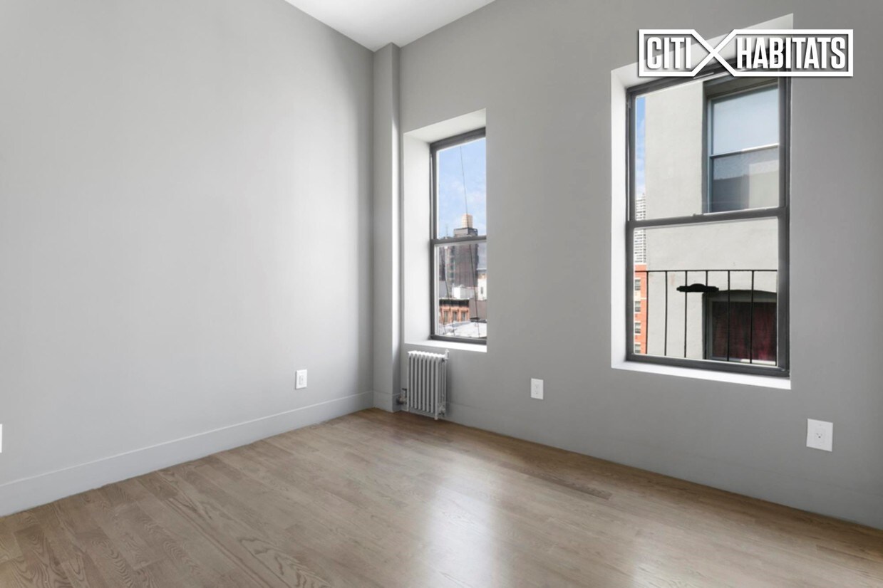 Building Photo - 231 E 117th St