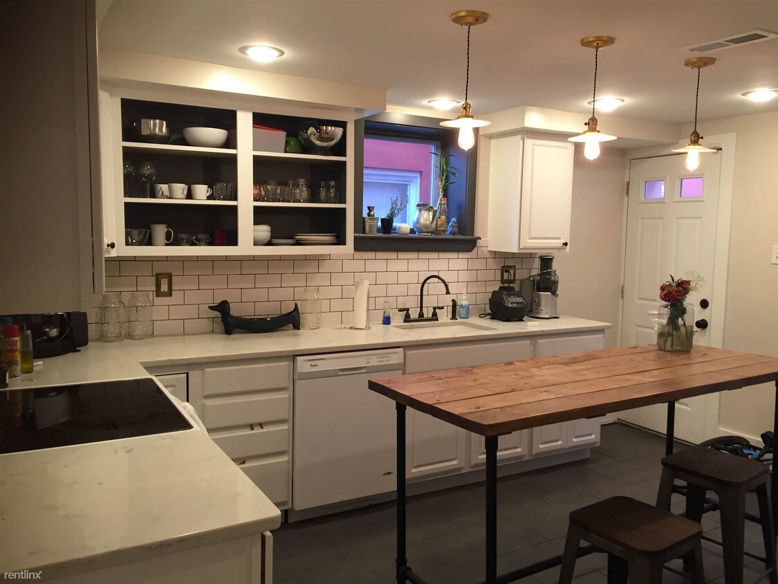 Foto principal - 1430 Pemberton St
