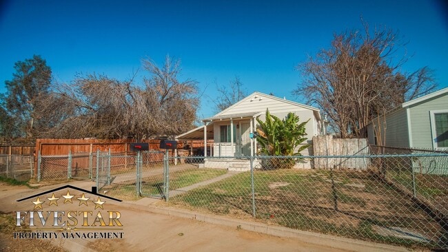 Building Photo - 304 Woodrow Ave